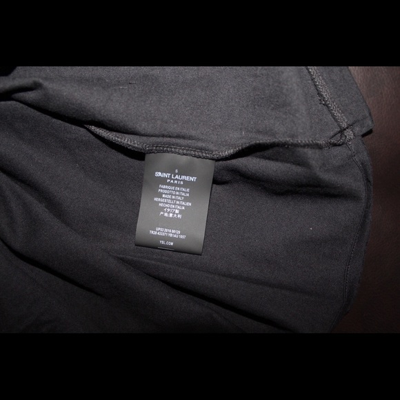 YSL “Saint Laurent Signature” T-shirt - Picture 4 of 4